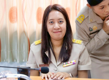 การประชุมขับเคลื่อนการปฏิบัติงานตามระบบการส่งเสริมสหกรณ์และกลุ่มเกษตรกร ประจำเดือนตุลาคม 2568 ของสำนักงานสหกรณ์จังหวัดนครศรีธรรมราช ประจำปีงบประมาณ พ.ศ.2569 วาระก่อนการประชุม ได้มีการมอบเกียรติคุณนักส่งเสริมสหกรณ์ดีเด่นและพนักงานราชการดีเด่น ประจำปี พ.ศ. ... พารามิเตอร์รูปภาพ 8